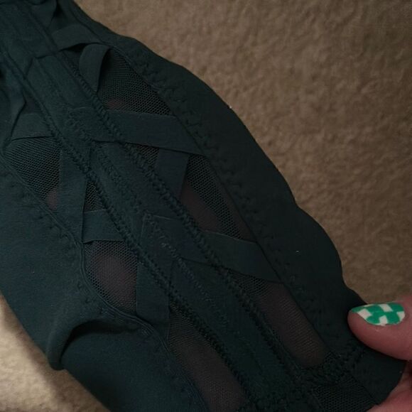 Lululemon Green 2 Mesh Legging 25” - Picture 4 of 7